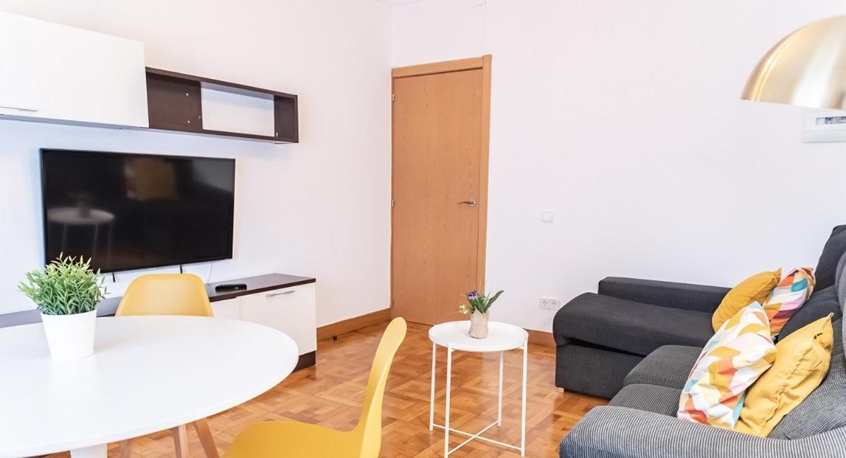 Adaptado Y Comodo Apartamento En Iturrama Pamplona Exteriér fotografie