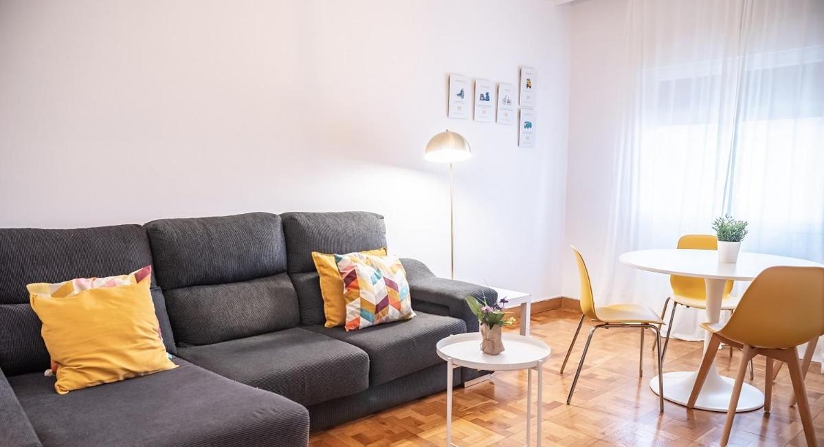 Adaptado Y Comodo Apartamento En Iturrama Pamplona Exteriér fotografie